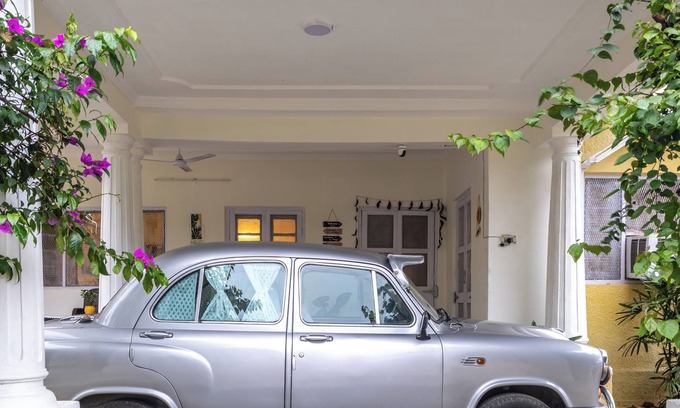 Bullawala Villa | Restored Heritage Villa | Vintage Car Ride | Prime Rajpur - Dehradun
