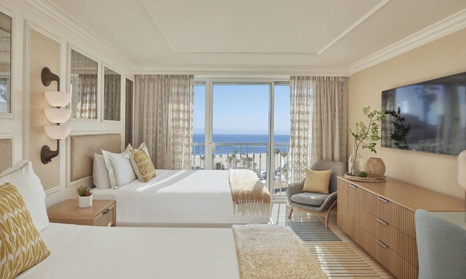 Downtown House | Revel In The Lap of Luxury! 4 Ocean View and Pet-friendly Units, Outdoor Pool