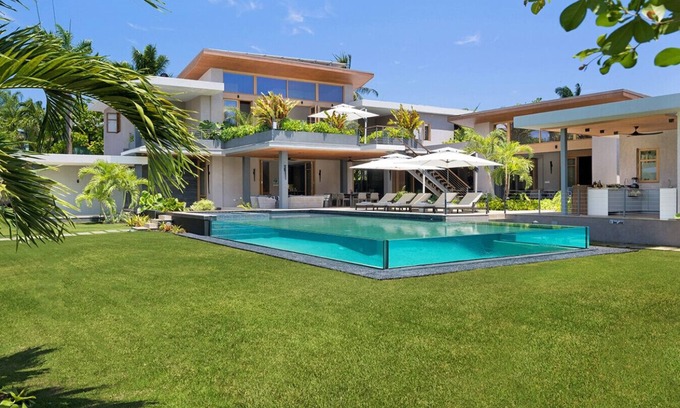 Mammee Bay Villa | Reverie - - A breathtaking modern and sophisticated 5-Bedroom luxury villa located in Old Fort Bay Jamaica that redefines contemporary living.