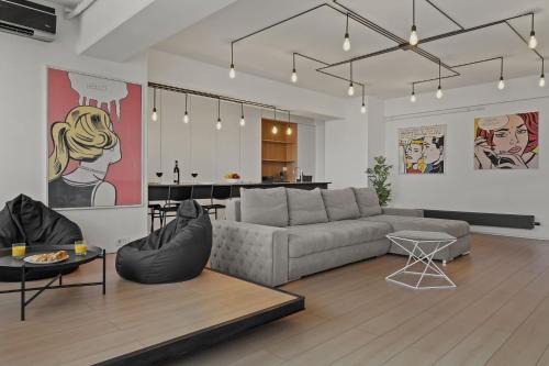 Vitan Apartment | RH Apartment - Opposite Bucharest Mall, Metro, Balcony - RH Living
