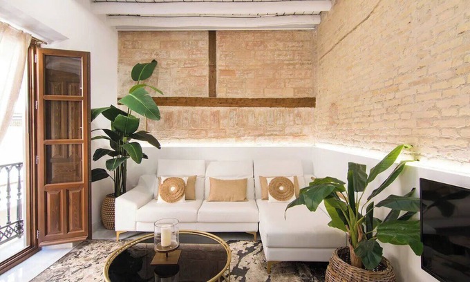 Granada City Center Apartment | Riad Alhambra Delux 2