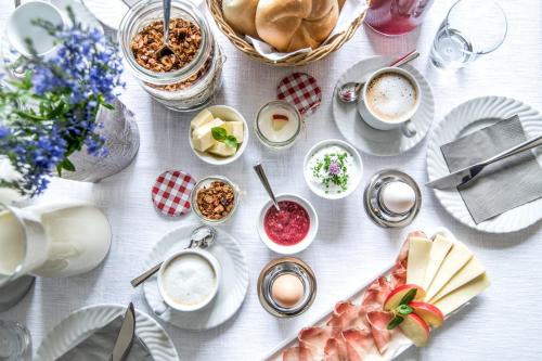 Prati House | Rieplhof - Relaxing farm stay with breakfast and mountain view