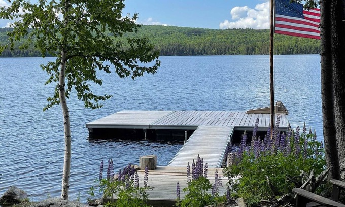 Rangeley House | Riesses Peace - Beautiful 4 bedroom, 3 bath home on Cupsuptic Lake