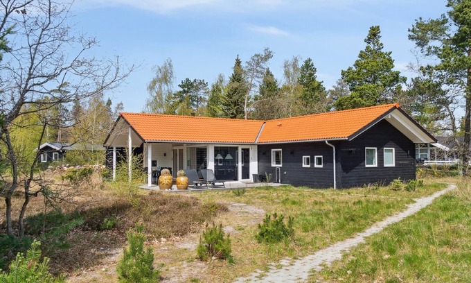 Rrvig House | "Rikkie" - 150m to the fjord by Interhome
