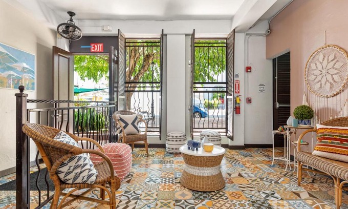 Rincon Hotel | Rincon Plaza Hotel