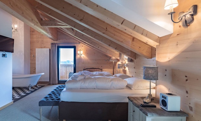 Oeschseite Cabin | Rinderberg Lodge