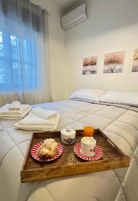 Pozzuoli Apartment | Riva