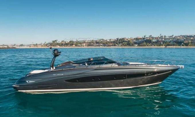 Marina del Rey Boat Rental | β Riva Virtus 65' Yacht - 8HR Day Trip from Marina Del Ray π