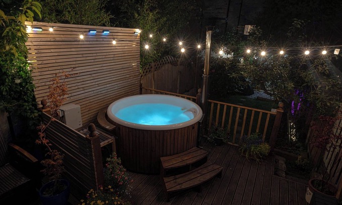 Ffynnongroyw House | RIVENDELL, family friendly, country holiday cottage in Ffynnongroyw