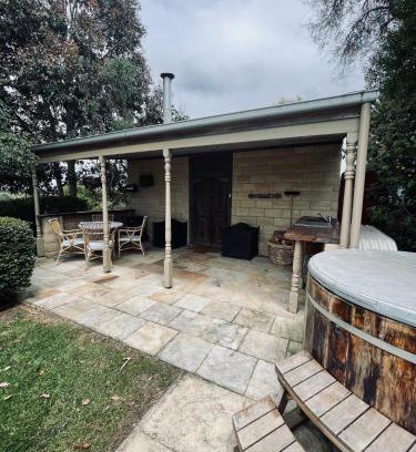 Tambo Upper Apartment | Rivendell Farm Estate