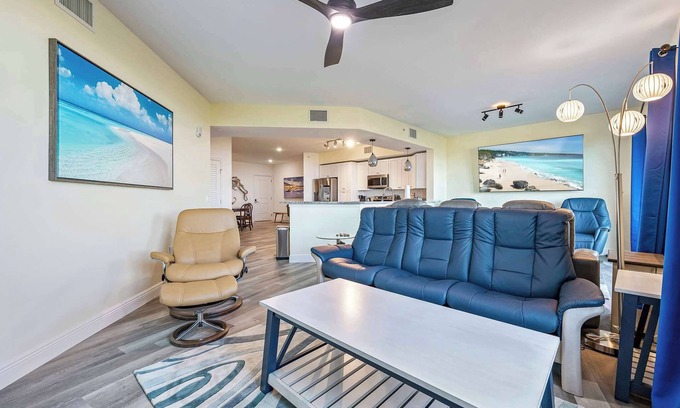 Merritt Island Condo | RIVER FLY IN: Updated, Luxurious Waterfront 2BR
