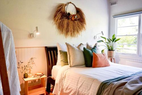 Badger Creek House | River Lea Cottage