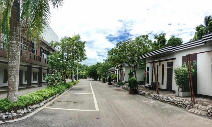 Makham Tia Resort | River Nature Hotel