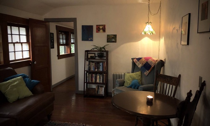 Carrolls House | River View Apartment and Event Space