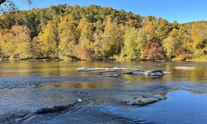 Arden Ski Chalet | River View Cabin .