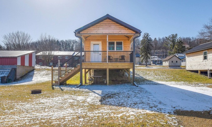 Blanchardville Cabin | Riverfront Cabin Rental ~ 9 Mi to Yellowstone Lake