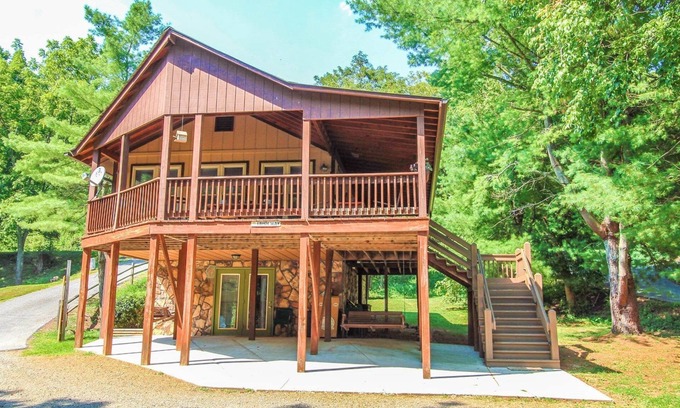 Draper Cabin | Riverfront/Easy River Access/Flat Yard 3BS10