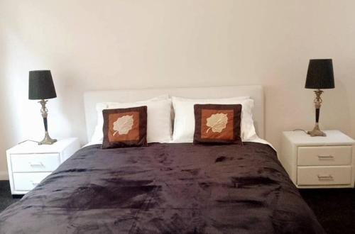 Bicton House | Riverside Location near water and Golf Course