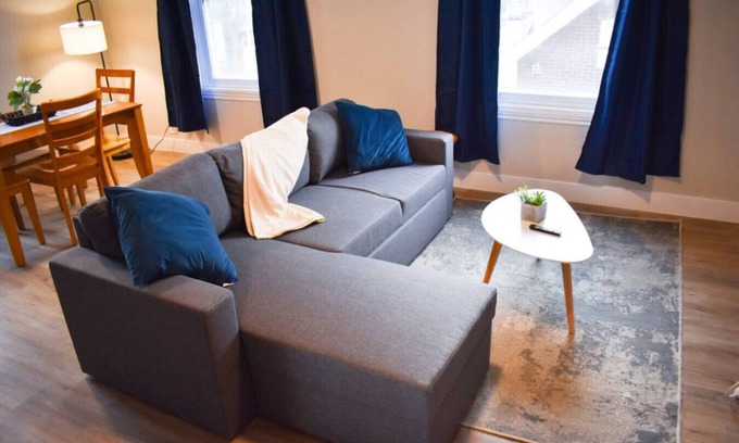 Bridgeview Apartment | Riverside Retreat 2Bed Wifi Pets