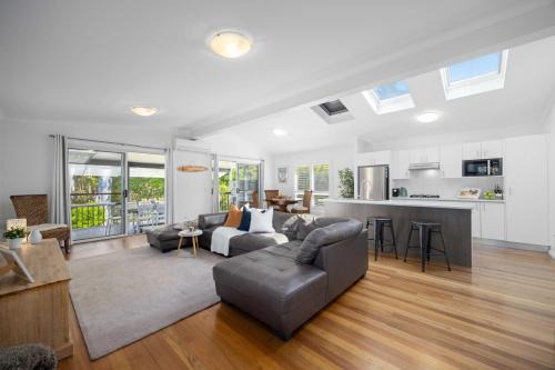 North Haven House | Riverside Retreat North Haven