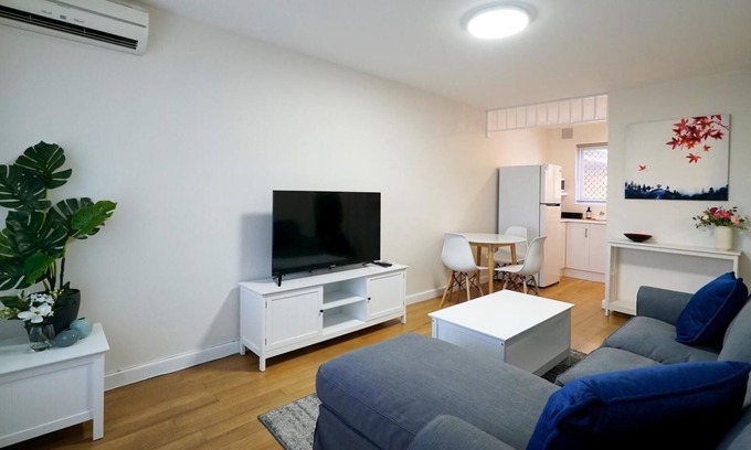 Rivervale Apartment | Rivervale Cosy Stunner sleeps 2