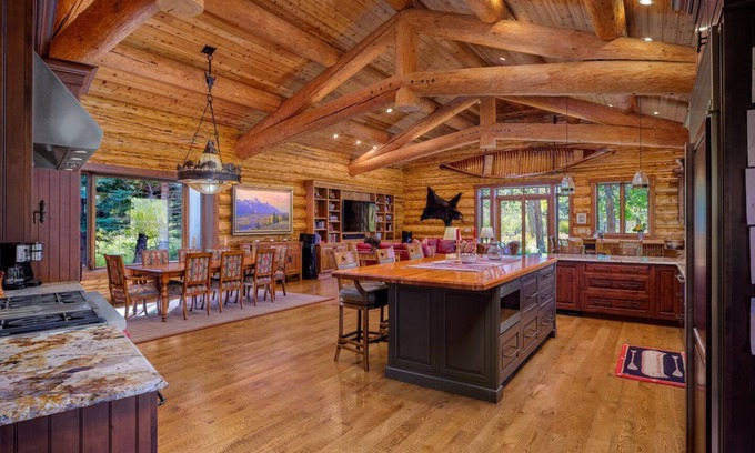 Moose Wilson Road Cabin | RMR: Alpenview Lodge Home in The Aspens/Wilson