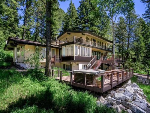 Teton Village House | RMR: Bridger Chalet House in Teton Village