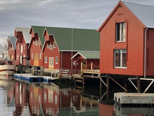 Bud Apartment | Robinsons Rorbu - located in Bud