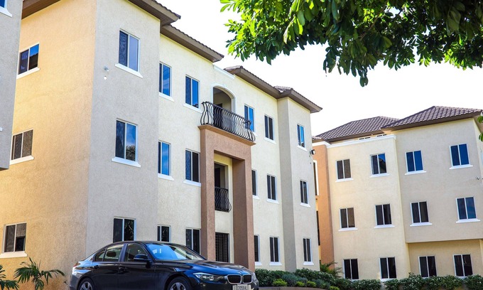 Saint Andrew Hotel | Rochester Palms