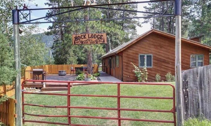 Keystone House | Rock Lodge Complete with Covered Parking and a Hot Tub!