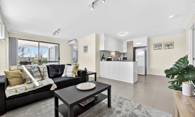 Rockingham Apartment | Rockingham 2BR Escape with Private Balcony
