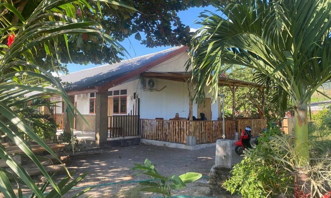 Hu'u House | Rocky Homestay Lakey