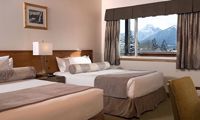 Canmore Cabin | Rocky Mountain Ski Lodge