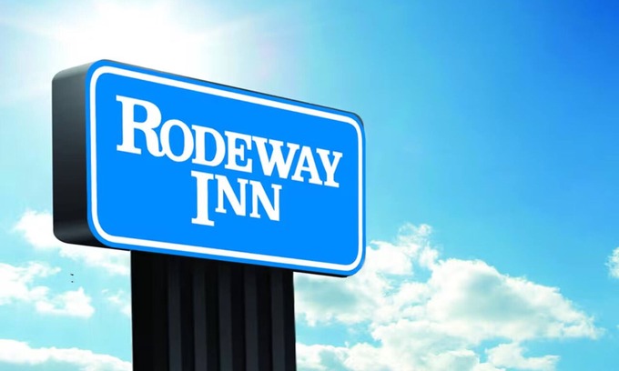 Florence Hotel | Rodeway Inn Florence Downtown