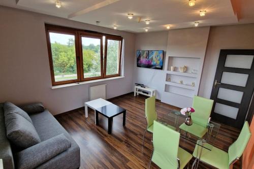 Pradnik Czerwony Apartment | Rodzinny apartament dla sześciu osób z parkingiem prywatnym