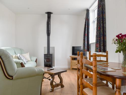 Hadleigh House | Roe Cottage - Uk33490