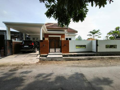 Sinduharjo House | Roemah Gebyok Taraman