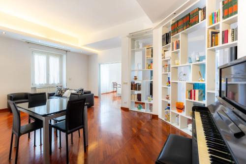 San Giovanni Apartment | Romano Apartments - Wood & Harmonies