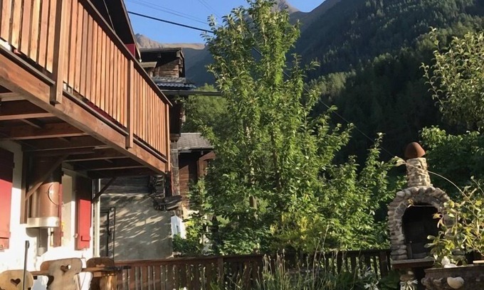 Grengiols House | Romantic Chalet Bijou in the Alps