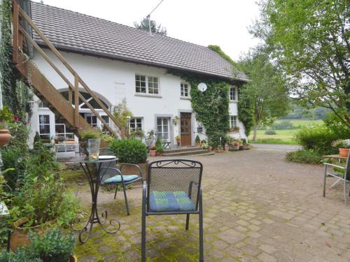 Immerath Apartment | Romantic Eifel Hideaway