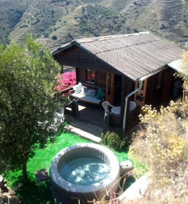 Sayalonga Ski Chalet | Romantic Mountain cabin with Spa