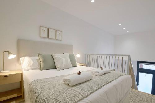 Malilla Apartment | Romantic Suite Roig Arena N2 Virkin Suites