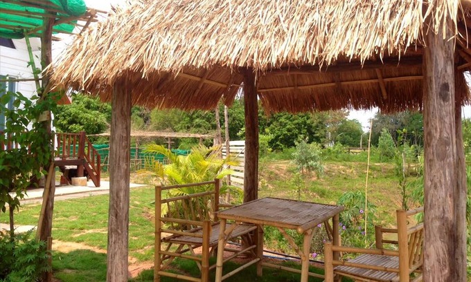 Sung Noen Hotel | Romsiri Resort