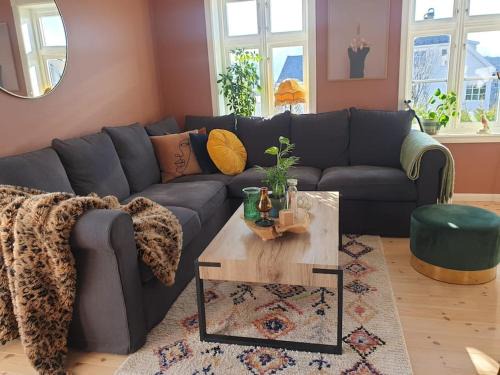 Skodje House | Romslig og særegent hus