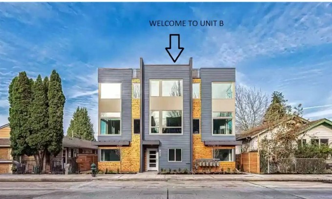 South Park House | ☀️Roof Top😎Heaven NEWLY Built in Seattle!!!