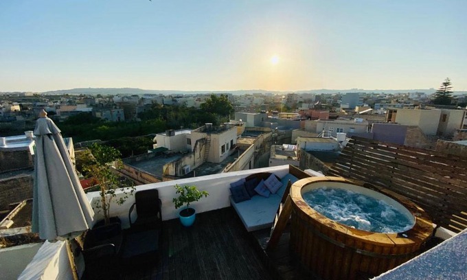 Zebbug House | Rooftop Heated Jacuzzi, Fireplace, A Unique Home!