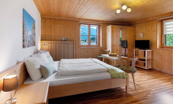 Castelbello-Ciardes Apartment | Room 'Golden' with Mountain View, Shared Terrace and Wi-Fi