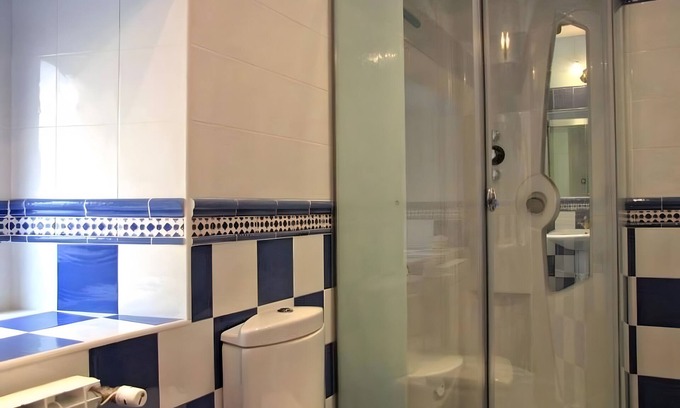 Almajano Apartment | Room 'Habitación Doble' with Mountain View, Shared Terrace and Wi-Fi