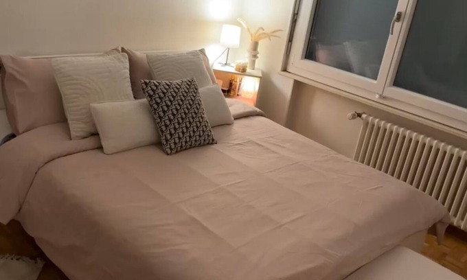 Epalinges Bed & Breakfast | Room in a shared apartment in Epalinges