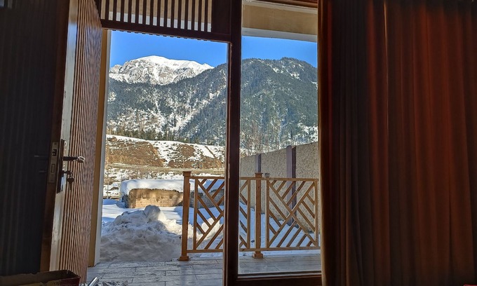 Kalam House | Room in Chalet - Woodridge Cottages Kalam